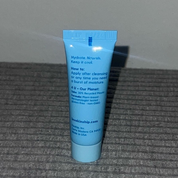 Kinship Supermellow Hydrating Gel Cream. - Picture 3 of 3